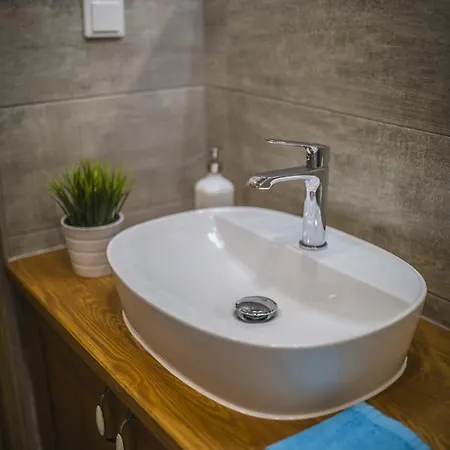 - Dunin Wasowicza Apartment